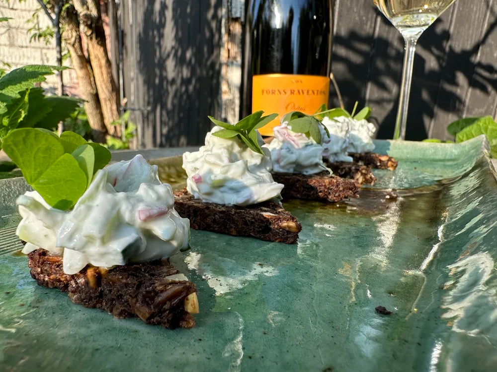 Sprøde hapsere med rygeostcreme
